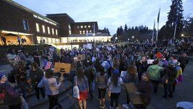 V několika amerických městech vypukly protesty proti zvolení Donalda Trumpa.