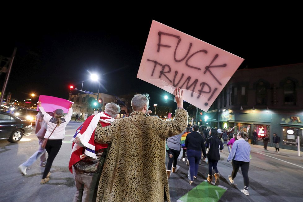 V několika amerických městech vypukly protesty proti zvolení Donalda Trumpa