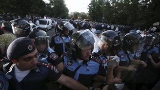 V Arménii zuří protesty, neklid vyvolaly plány na zdražení elektřiny