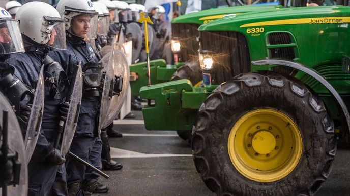 Protesty zemědělců v Bruselu