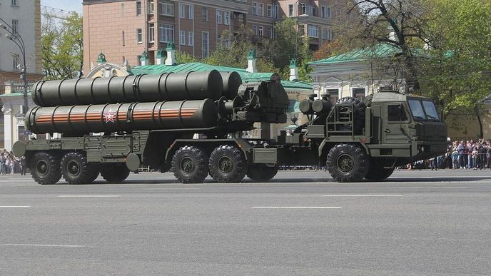 Protiraketový systém S-400