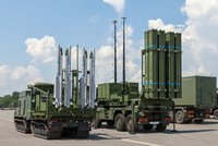 ONLINE: Ukrajina nasadila nejmodernější protivzdušnou obranu. Rusové ostřelují Záporoží