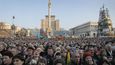 Proukrajinská demonstrace na náměstí Nezávislosti v Kyjevě