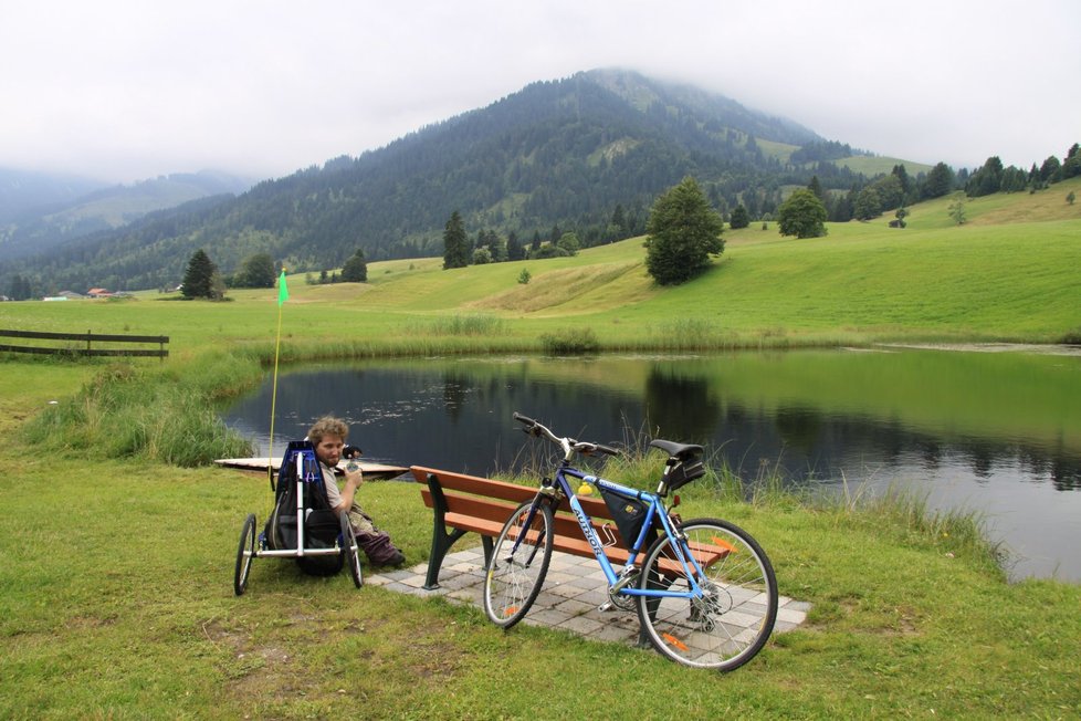 Fotku z víkendového cyklo výletu v Tyrolských Alpách poslal čtenář Proutník