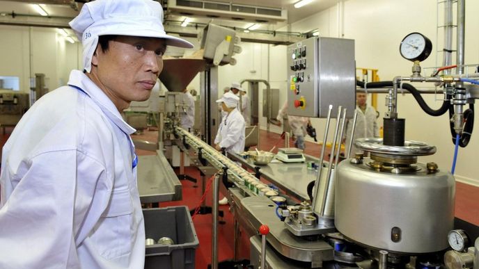 Provoz Shanghai Maling (Czech) v závodě na výrobu tradičních masových výrobků v Hrobčicích na Teplicku.