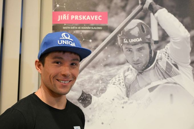 Snažit se konkurovat silou mladým byla chyba, ví Prskavec. Starého psa novým kouskům… Snažit se konkurovat silou mladým byla chyba, ví Prskavec. Starého psa novým kouskům…