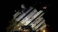 Průběh stabilizace lodi Costa Concordia