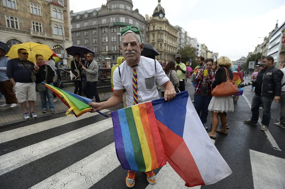 Tento účastník se převlékl za Václava Klause