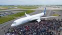 První Aribus A350 dostal finální nátěr