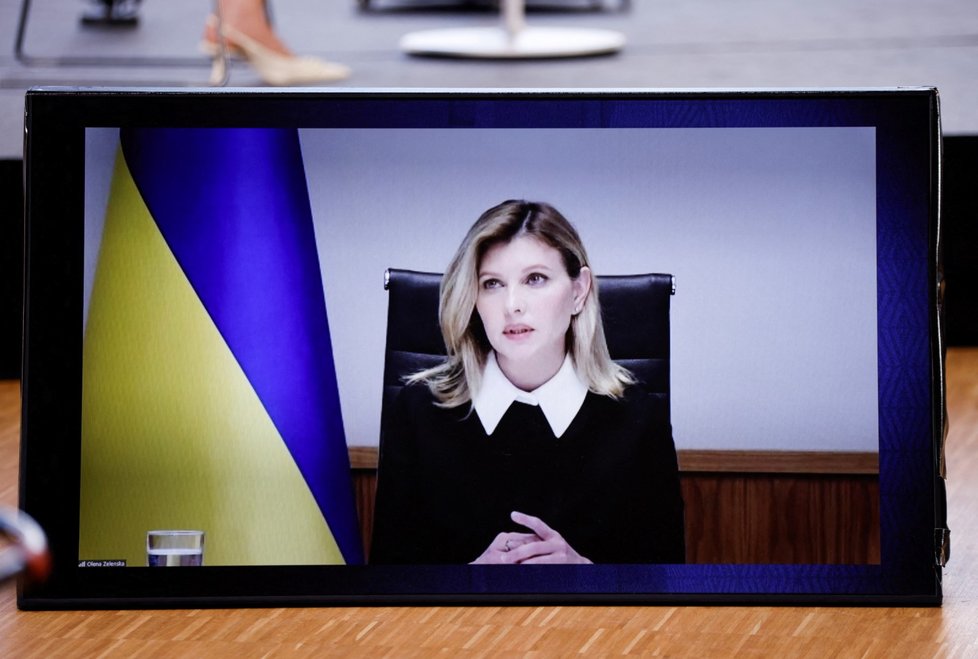 První dáma Ukrajiny na videokonferenci Ženy v konfliktech (9. 6. 2022).