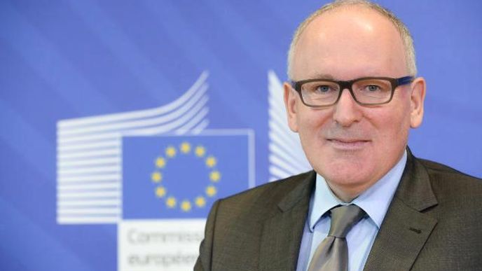 První místopředseda Evropské komise Franz Timmermans chce stejnou mzdu všem.