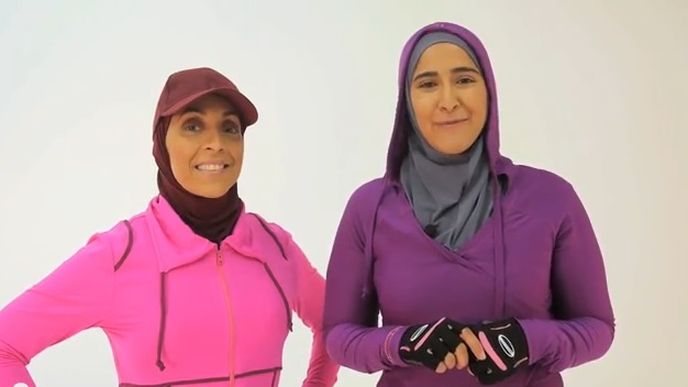 První muslimské fitness DVD