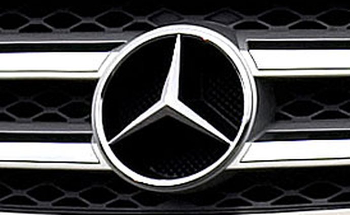 Daimler vyplatí zaměstnancům odměny ke 125. výročí automobilu