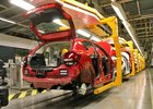Stellantis kvůli nedostatku čipů omezil výrobu aut na Slovensku