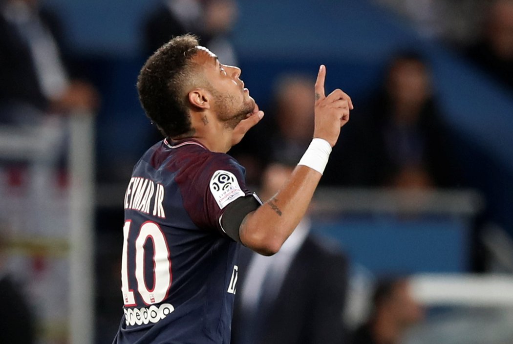 Hvězdný Neymar slaví gól v dresu PSG proti Toulouse