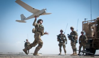 Válka na Ukrajině ONLINE: USA pošlou Ukrajině dělostřeleckou munici a drony