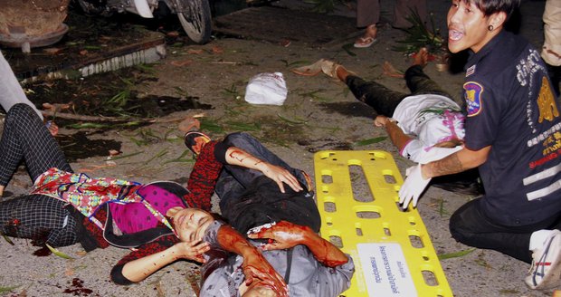 Letovisky v Thajsku otřásly exploze: Na místě jsou mrtví a desítky raněných