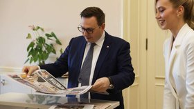 Návštěva Miss Earth Natálie Puškinové u ministra zahraniční v demisi Jana Lipavského (19.11.2025)