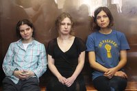 Punkerky Pussy Riot: 2 roky vězení za song o Putinovi, budou v nápravné kolonii