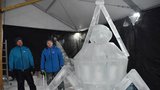Zvěrokruh, ufoni i obří raketoplán: Pustevny zvou na krásu ledových soch