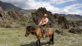 Putin na koni. Zřejmě nejslavnější fotka ruského prezidenta