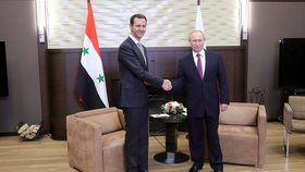 Syrský prezident Bašár Asad a ruský prezident Vladimir Putin jsou spojenci.