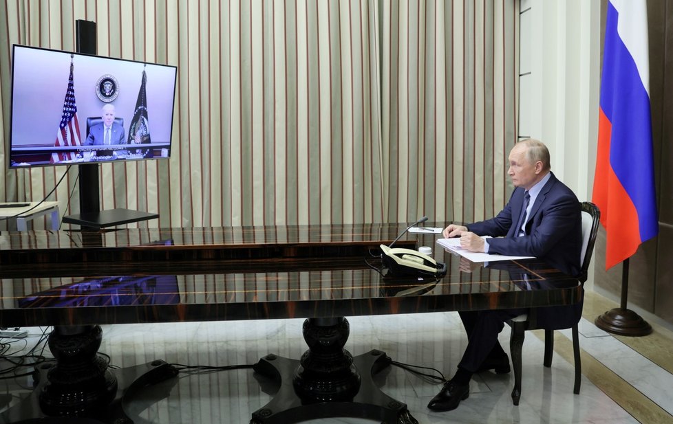 Vladimir Putin hovořil s Joem Bidenem.