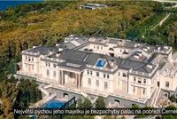Luxusní život Putina: Rozlehlé sídlo u moře, toaleta ze zlata a sedm tisíc aut!