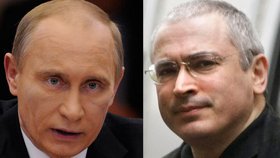 Chodorkovskij tvrdí, že obvinění z vraždy i razie v kanceláři je politicky motivované.