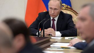 Putin se nejspíš bojí o moc a chce založit mocenské superministerstvo