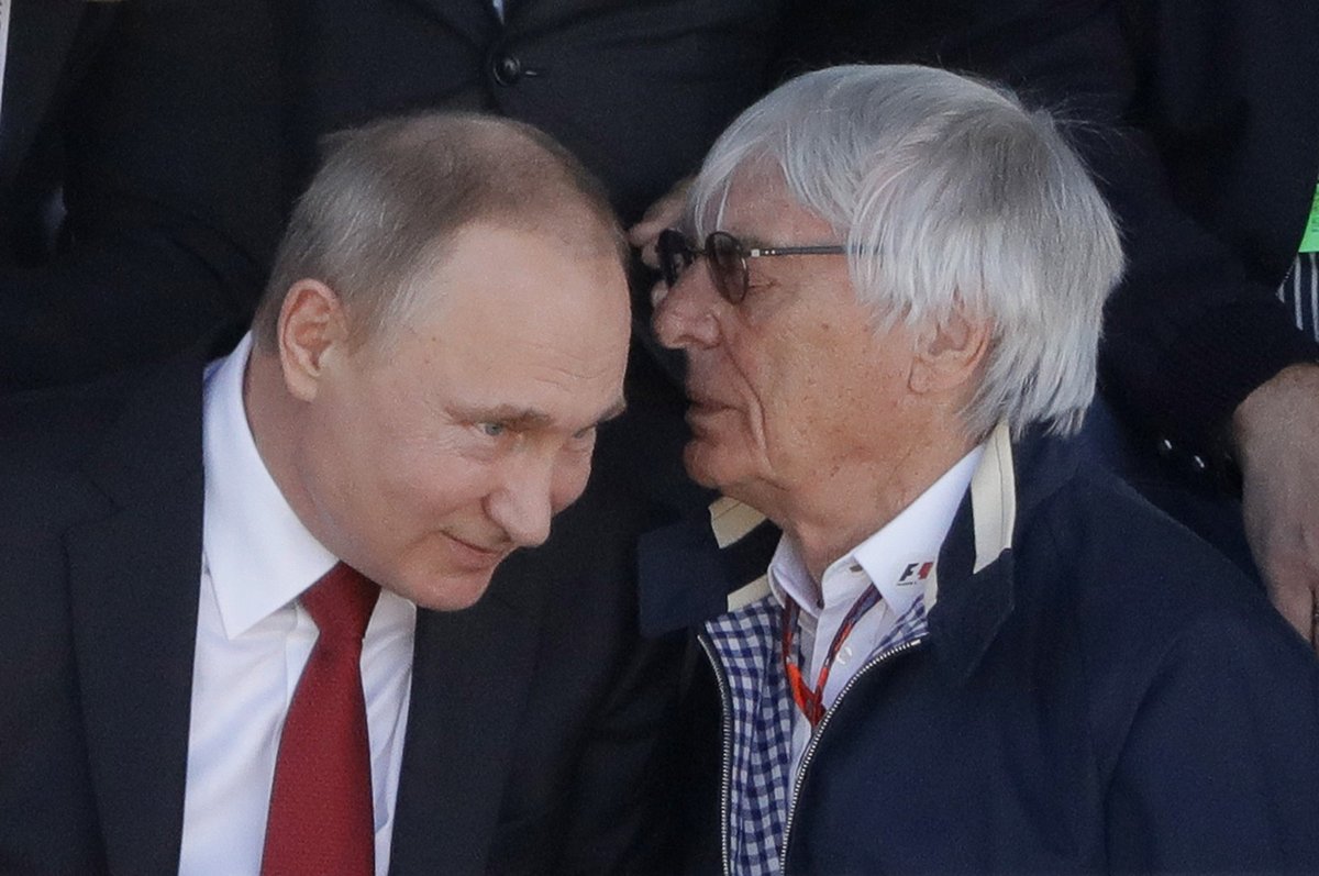 Bývalý šéf formule 1 Bernie Ecclestone je velkým obdivovatelem Putina