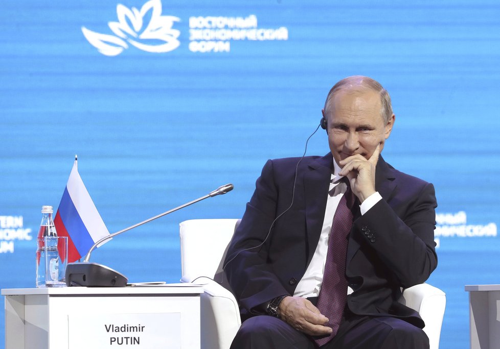 Vladimir Putin na ekonomickém fóru ve Vladivostoku