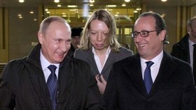 Putin se sešel s Hollandem. Rozhovor se očividně nesl v dobré atmosféře.