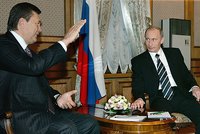 Kreml už chystá loutkovou vládu: Svržený exprezident Janukovyč vyčkává v Minsku