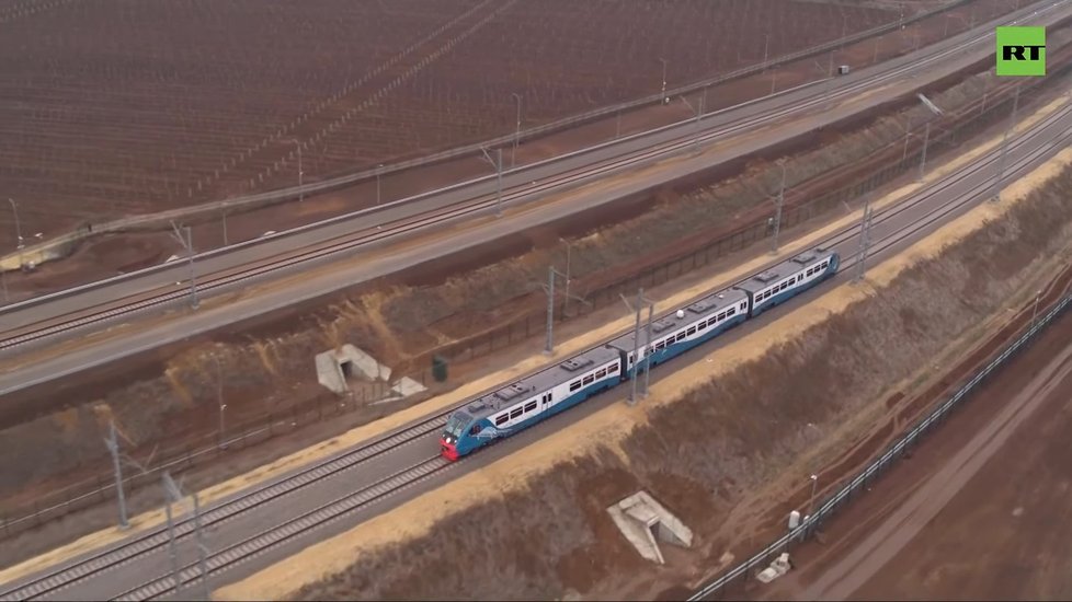 Přepravu po železnici zahájil prezident Putin (23. 12. 2019)