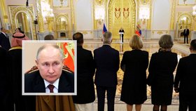 Vladimir Putin přijal v Kremlu zahraniční diplomaty (4.12.2023).