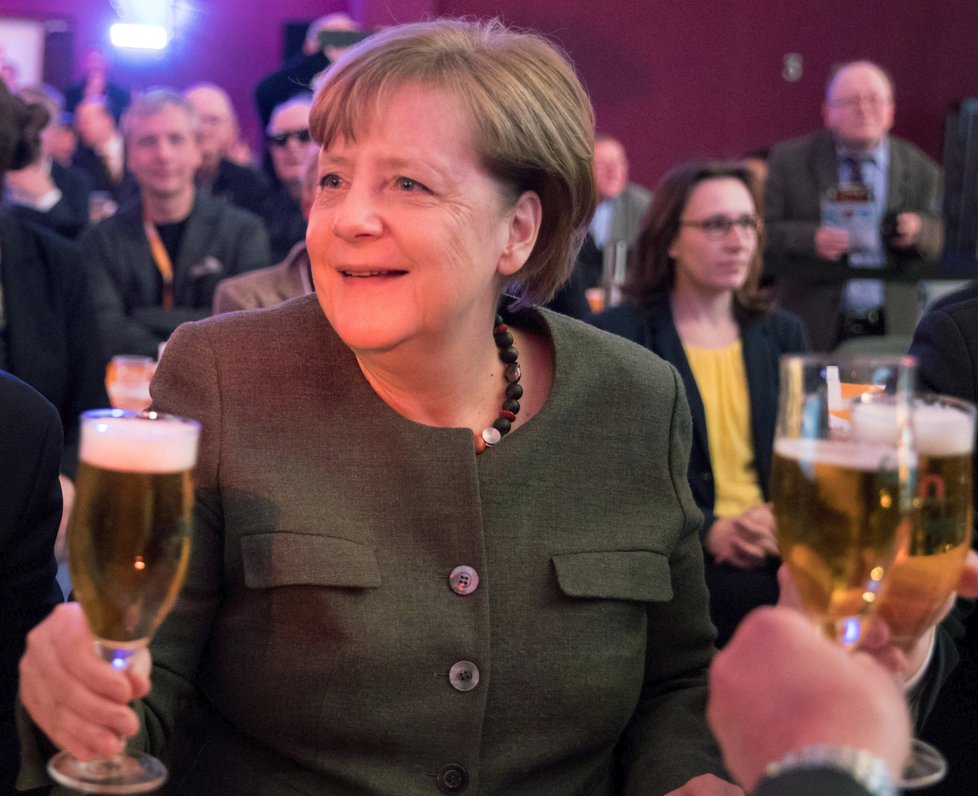 Angela Merkelová (63)
