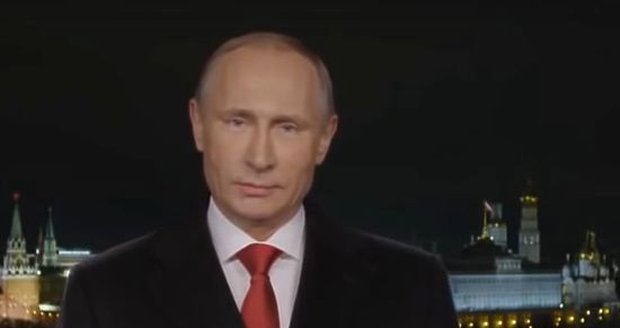 „Obtíže nás semkly blíže.“ Putin v novoročním projevu děkoval Rusům za důvěru
