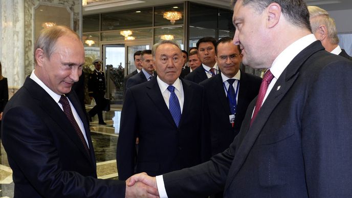 Putin a Porošenko se přý dohodli na příměří