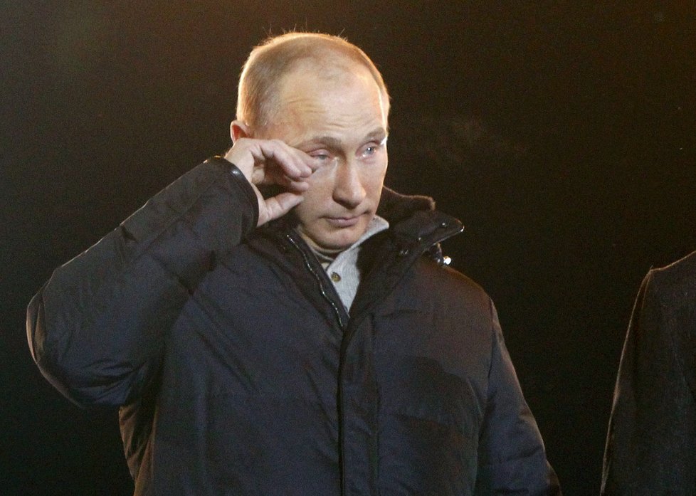 Vladimir Putin a slzy dojetí: Opět se vrátí na místo činu, do ruského prezidentského úřadu