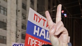 Oslava Putinova vítězství v ulicích Moskvy: Nefalšovaná radost?
