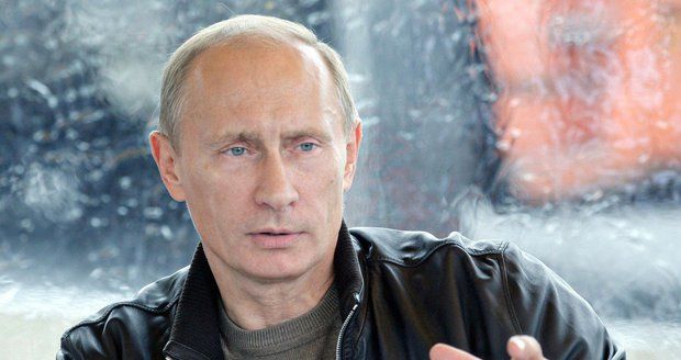 I ruský prezident Vladimir Putin rád odloží oblek a objeví se na veřejnosti méně formálně oblečen.