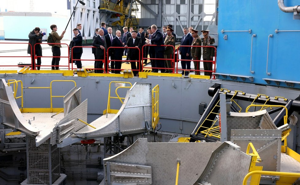 Vladimir Putin ukázal Kim Čong-unovi kosmodrom Vostočnyj (září 2023).