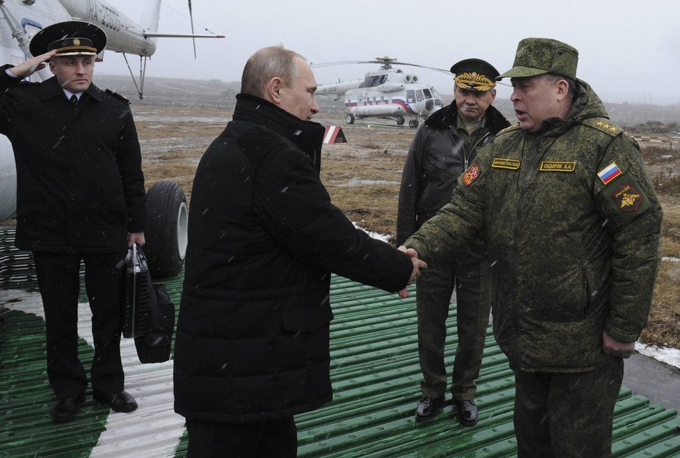 Přivítání ruského prezidenta Putina na cvičení ruských jednotek na Baltu