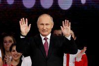 Putin jde do voleb. Ruský prezident chce být šéfem Kremlu nejméně do roku 2024