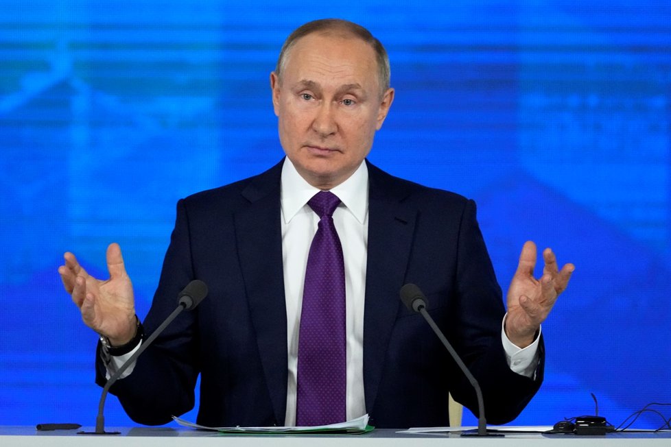 Ruský prezident Vladimir Putin na své výroční tiskové konferenci (23. 12. 2021)