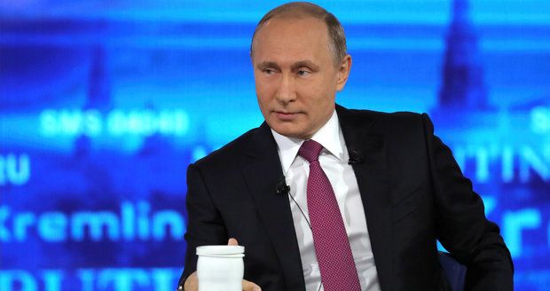 Putin má druhého vnuka, prozradil v televizi. Rusům chce pomoci s porodností