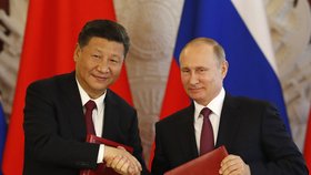 Ruský prezident Vladimir Putin na návštěvě u čínské hlavy státu Si Ťin-pchinga