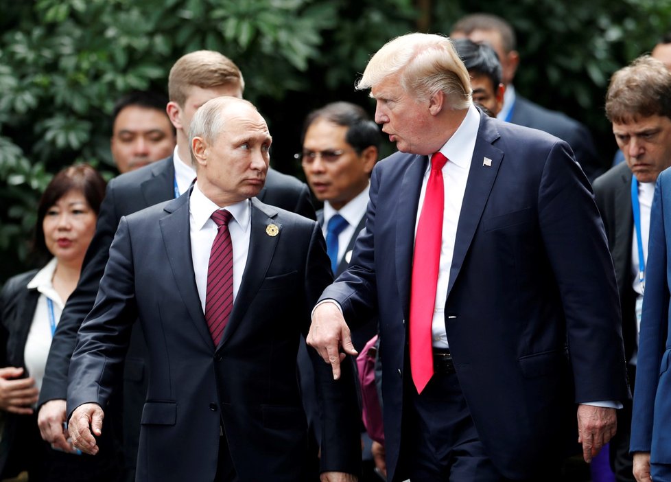 Americký prezident Donald Trump se s ruským prezidentem Vladimirem Putinem několikrát setkal