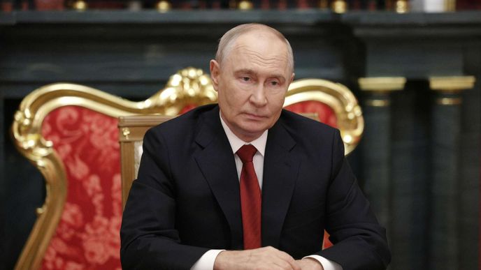 Vladimir Putin na schůzce Stevem Witkoffem a Jaredem Kushnerem Vladimir Putin na schůzce Stevem Witkoffem a Jaredem Kushnerem